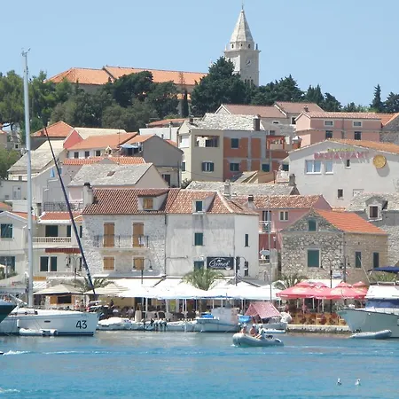 Daire Kristina, I Soba Primošten