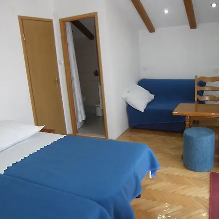 Kristina, I Soba Primošten