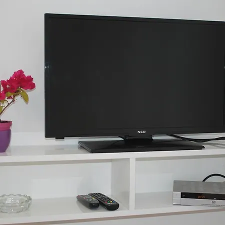 Kristina, I Soba Apartment *