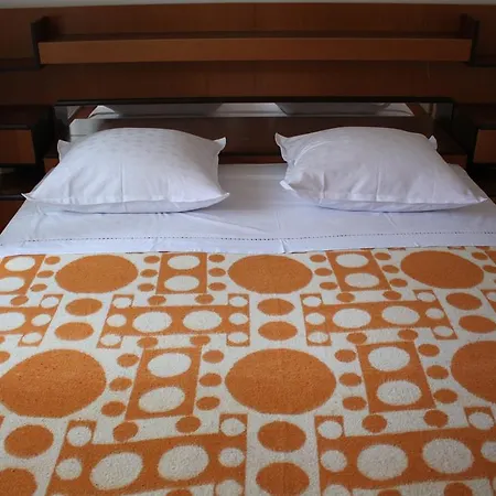 Kristina, I Soba Primošten