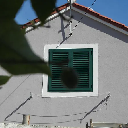 Kristina, I Soba Apartment Primošten