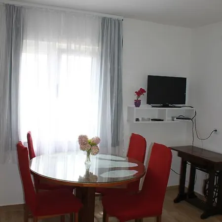 Apartment Kristina, I Soba *