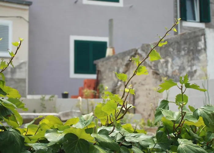 Kristina, I Soba 아파트 *