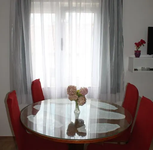 Kristina, I Soba Primošten